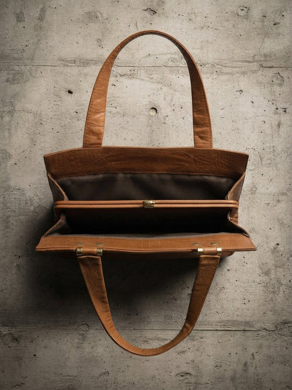 Borsa a Mano in Cuoio Stampato con Dettagli Dorati
