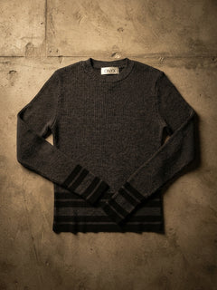 Maglia a Coste con Dettagli a Righe Onyx