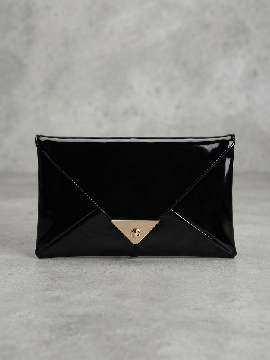 Pochette a Busta Elegante in Ecopelle Verniciata con Dettaglio Geometrico Dorato
